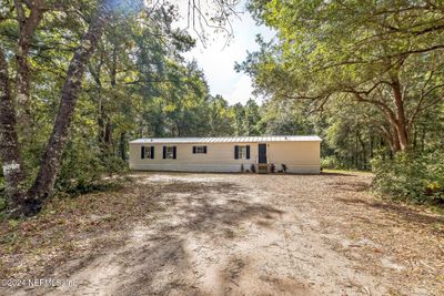 4629 Rosemary Street, House other with 2 bedrooms, 2 bathrooms and null parking in Middleburg FL | Image 3