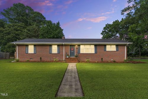 1015 S 1st St, Smithfield, NC, 27577-3721 | Card Image