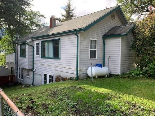 229 Behrends Ave, Juneau, AK, 99801-1415 | Card Image