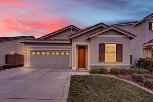 5556 Whisper Wind Way, Roseville, CA, 95747-4847 | Card Image