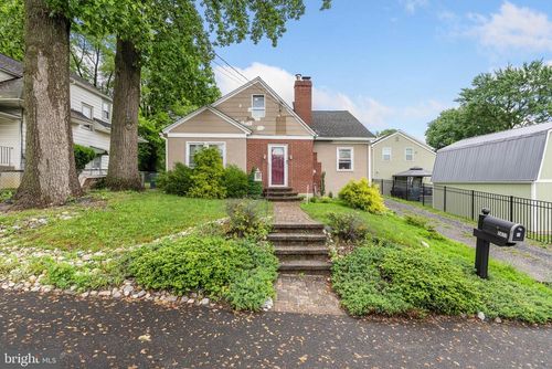 2411 Paris Ave, FEASTERVILLE TREVOSE, PA, 19053-6920 | Card Image