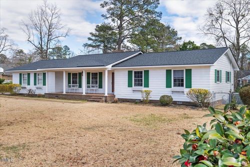6325 Niblick Rd, Grifton, NC, 28530-7022 | Card Image