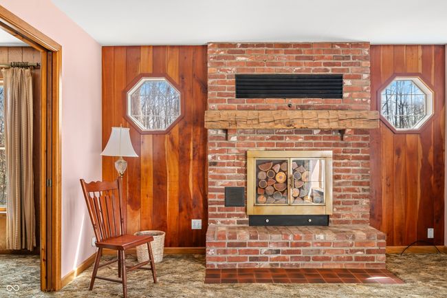 Woodburning fireplace | Image 73