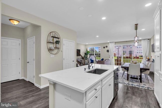 51 Begonia Ln, Townhouse with 3 bedrooms, 3 bathrooms and null parking in MONROE TOWNSHIP NJ | Image 6