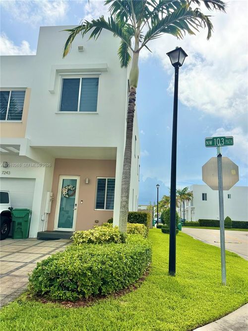 7243 Nw 103rd Path, Doral, FL, 33178-4417 | Card Image