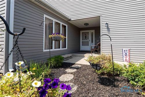 801 Fox Run Rd, Findlay, OH, 45840-7455 | Card Image