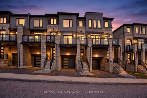 33-155 Equestrian Way, Cambridge, ON, N3E0E8 | Card Image