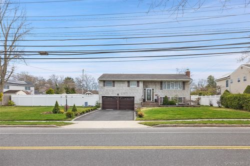 86 New Highway, Huntington, NY, 11725 | Card Image