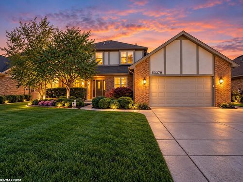 53379 Springhill Meadows Dr, Macomb, MI, 48042-2864 | Card Image