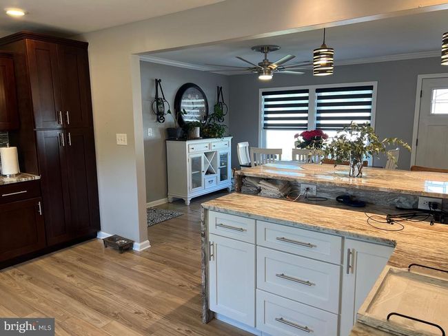 39 Shellflower Rd, House other with 5 bedrooms, 3 bathrooms and null parking in LEVITTOWN PA | Image 24