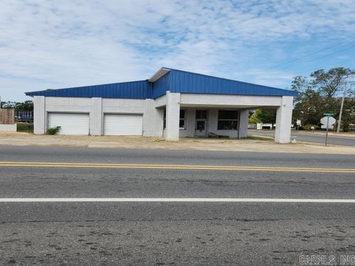 202 W Washington St, Camden, AR, 71701-3958 | Card Image