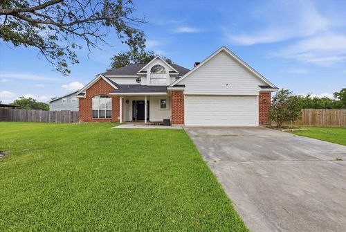 425 Blueberry St, Bridge City, TX, 77611-4619 | Card Image