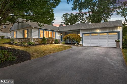 1992 Keswick Way, West Norriton, PA, 19403-3132 | Card Image