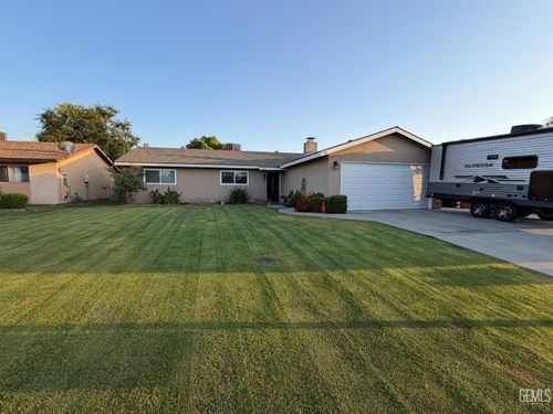 5305 Kenyon Avenue, Bakersfield, CA, 93309 | Card Image