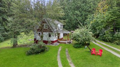 6121 Golf Course Rd, House other with 4 bedrooms, 2 bathrooms and null parking in Sechelt BC | Image 3