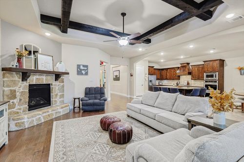 820 Boardwalk Way, Aubrey, TX, 76227-1516 | Card Image