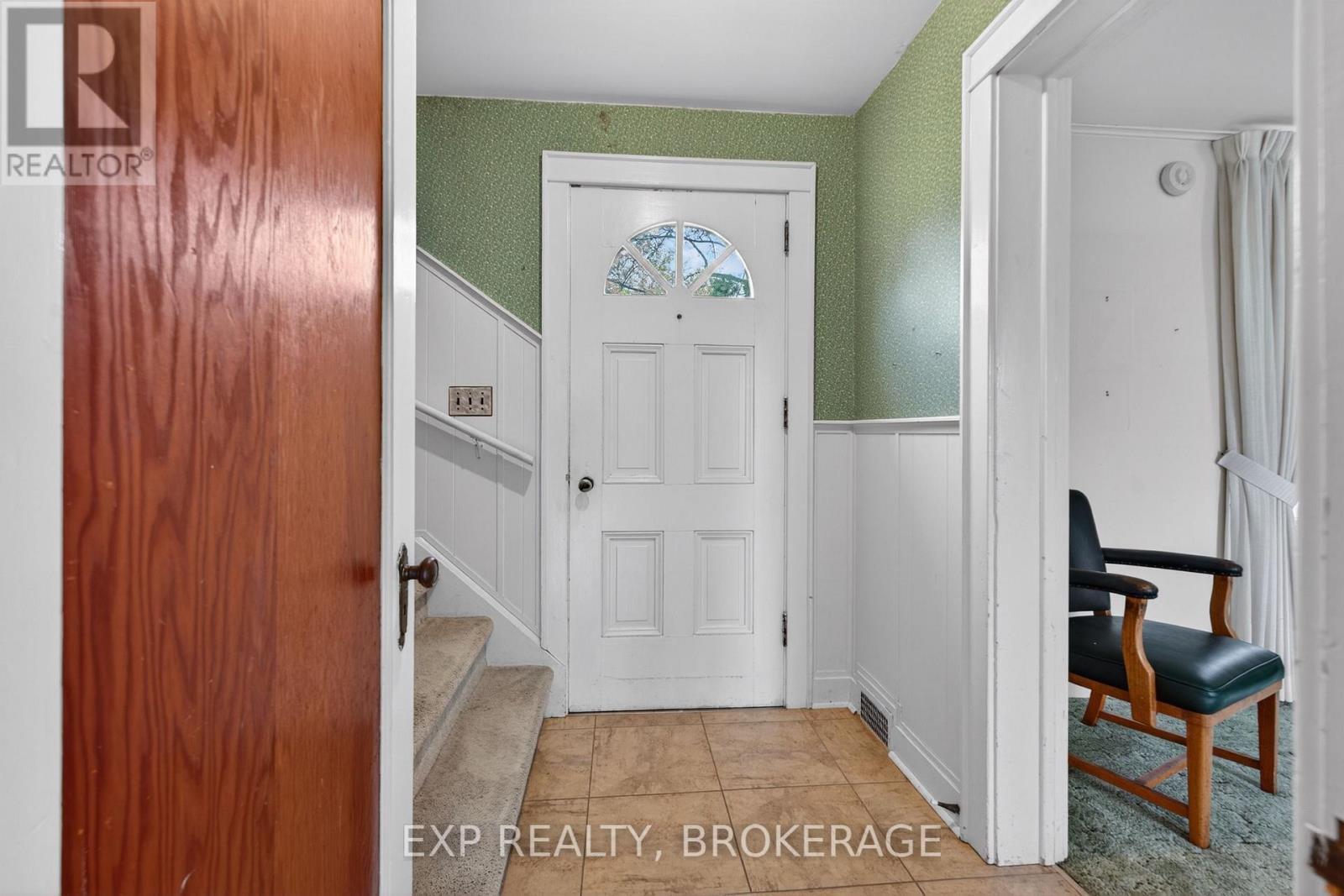 Residential in Kingston (Central City East) 5