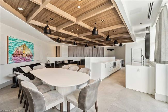208 - 600 N Service Rd, House attached with 2 bedrooms, 1 bathrooms and 1 parking in Stoney Creek ON | Image 24