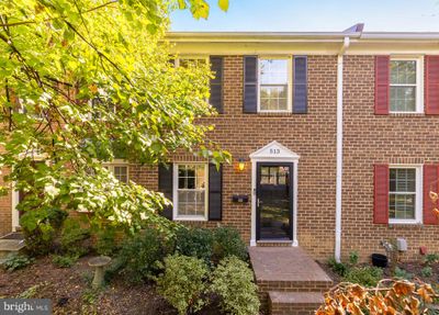 513 S Patrick Street S, Townhouse with 3 bedrooms, 2 bathrooms and null parking in ALEXANDRIA VA | Image 2