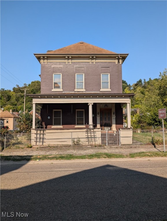 Noble St, Bellaire, OH 43906