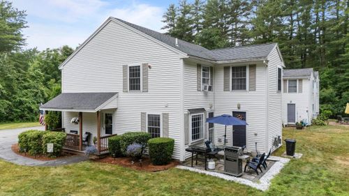 1-2 Taylor Mill Rd, Atkinson, NH, 03811-2372 | Card Image
