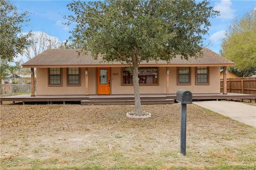 1815 Thornton St, Mission, TX, 78572-2742 | Card Image