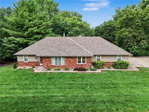 5408 Osage Dr, Saint Joseph, MO, 64503-2315 | Card Image