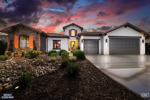 12134 Pendulum Dr, Bakersfield, CA, 93306-9434 | Card Image