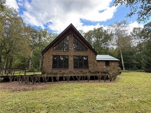 698 Austin Blvd, Acme, PA, 15610-2110 | Card Image