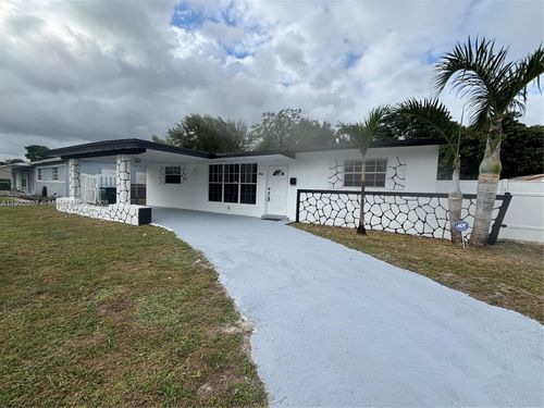 6881 Sw 6th St, Pembroke Pines, FL, 33023-1172 | Card Image