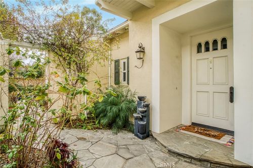 26803 Brookhollow Dr, Valencia, CA, 91355-4952 | Card Image