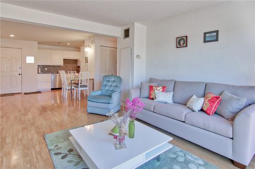 111-24410 Crenshaw Blvd, Torrance, CA, 90503 | Card Image