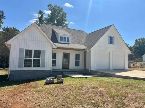 135 Paine Rd, Savannah, TN, 38372-8956 | Card Image