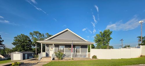 826 Se 2nd St, Washington, IN, 47501-4205 | Card Image