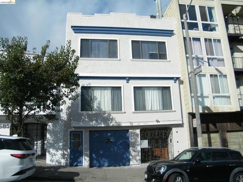 681 25th Ave, San Francisco, CA, 94121-2918 | Card Image