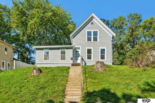 317 N 6th St, Missouri Valley, IA, 51555-1821 | Card Image