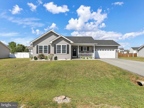 445 Barrel Race Rd, MARTINSBURG, WV, 25404-3410 | Card Image
