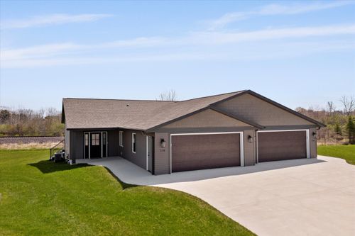 118 Sunrise Ct, Cedar Grove, WI, 53013-1651 | Card Image