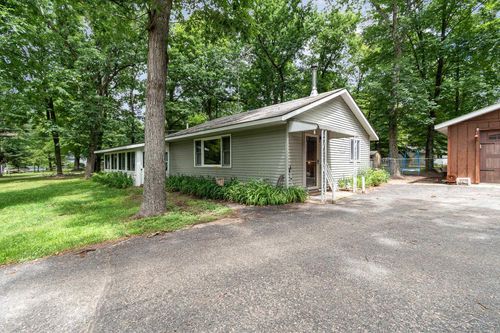 4701 Scenic River Dr, Alger, MI, 48610-9341 | Card Image
