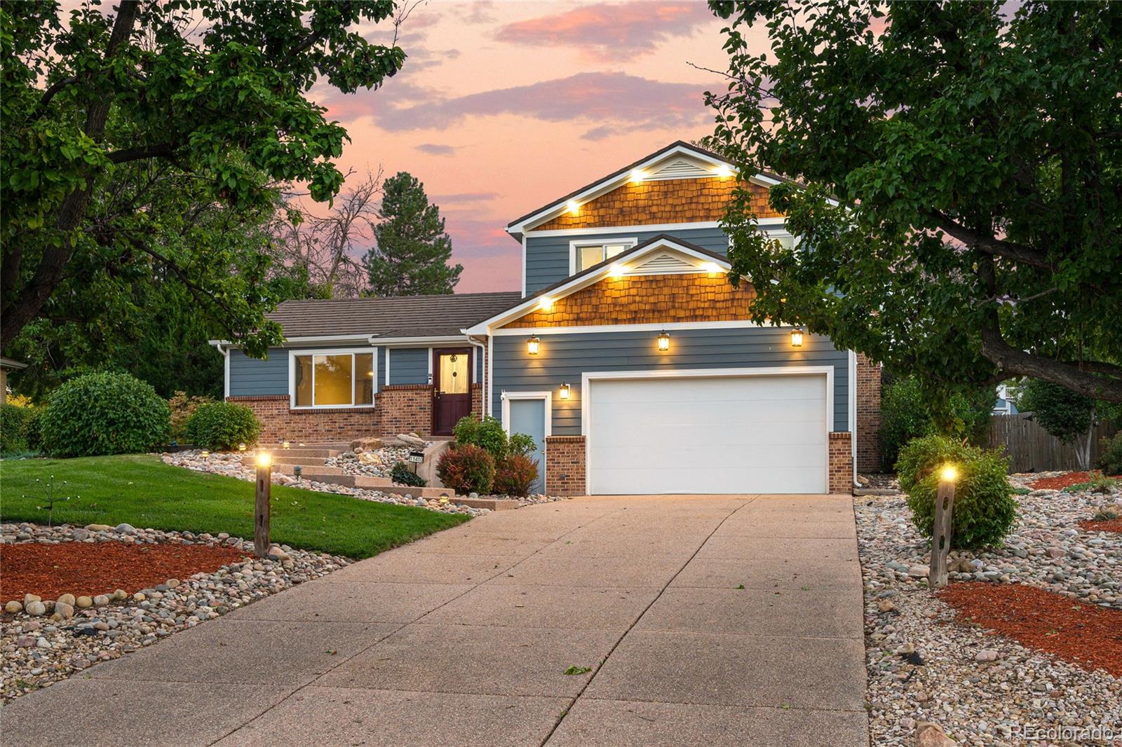 Center Ave, Lakewood, CO 80226