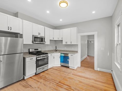 1-805 E Fifth St, Boston, MA, 02127 | Card Image