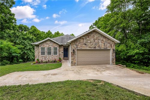 9 Llanon Ln, Bella Vista, AR, 72714-2825 | Card Image