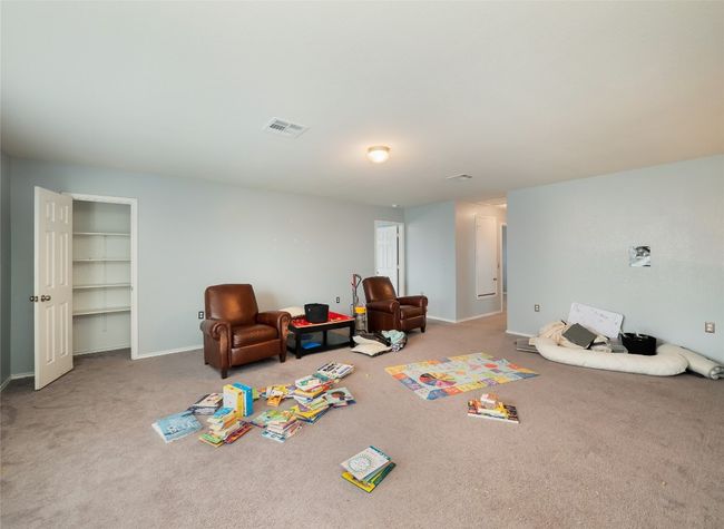 6900 Midlothian Dr, House other with 5 bedrooms, 4 bathrooms and 2 parking in Austin TX | Image 24