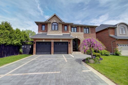 193 Teddington Pl, Burlington, ON, L7L6X6 | Card Image