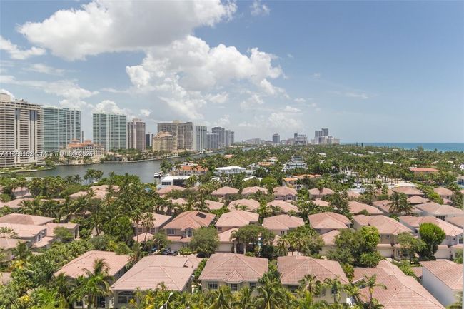 APT-1216 - 19370 Collins Ave, Condo with 3 bedrooms, 2 bathrooms and null parking in Sunny Isles Beach FL | Image 19