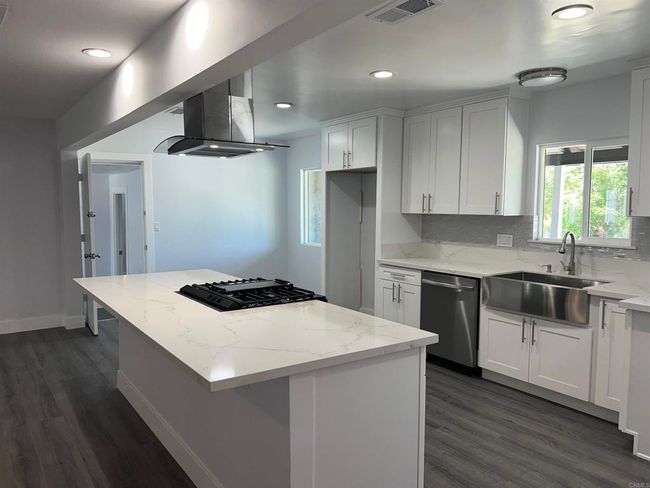 633 Kempton St, House other with 4 bedrooms, 2 bathrooms and 8 parking in Spring Valley CA | Image 5