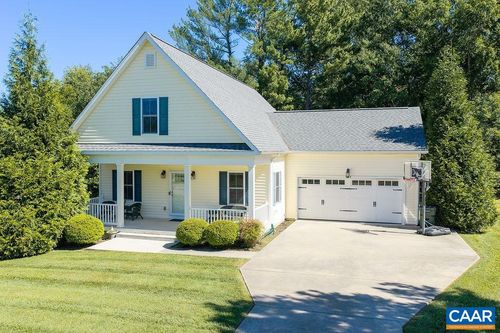 632 Coniston Manor Dr, Gordonsville, VA, 22942-6238 | Card Image