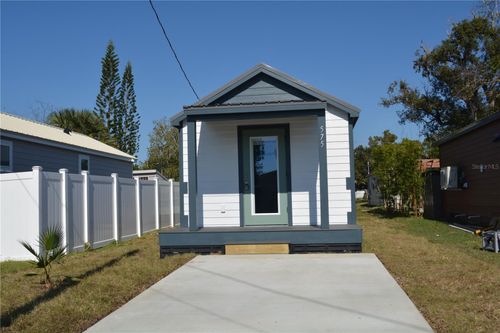 575 2nd St, OVIEDO, FL, 32765-7856 | Card Image