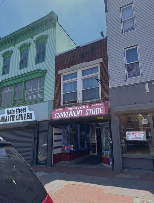325 Main St, Poughkeepsie, NY, 12601-2987 | Card Image