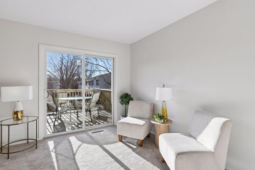 411 Dorland Pl, Maplewood, MN, 55119 | Card Image